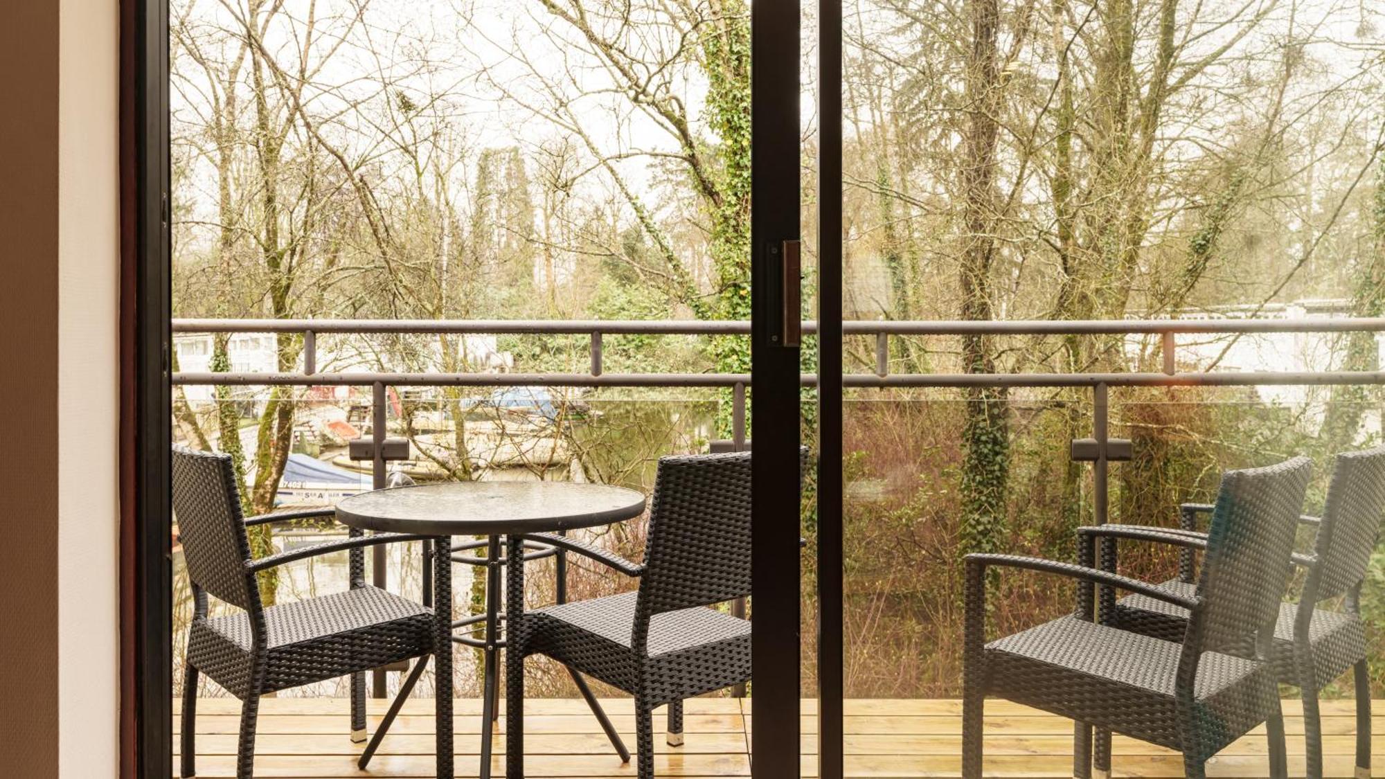 2 Bedroom Lake District Cottage At Windermere Marina Village Боунес-он-Уиндермер Экстерьер фото